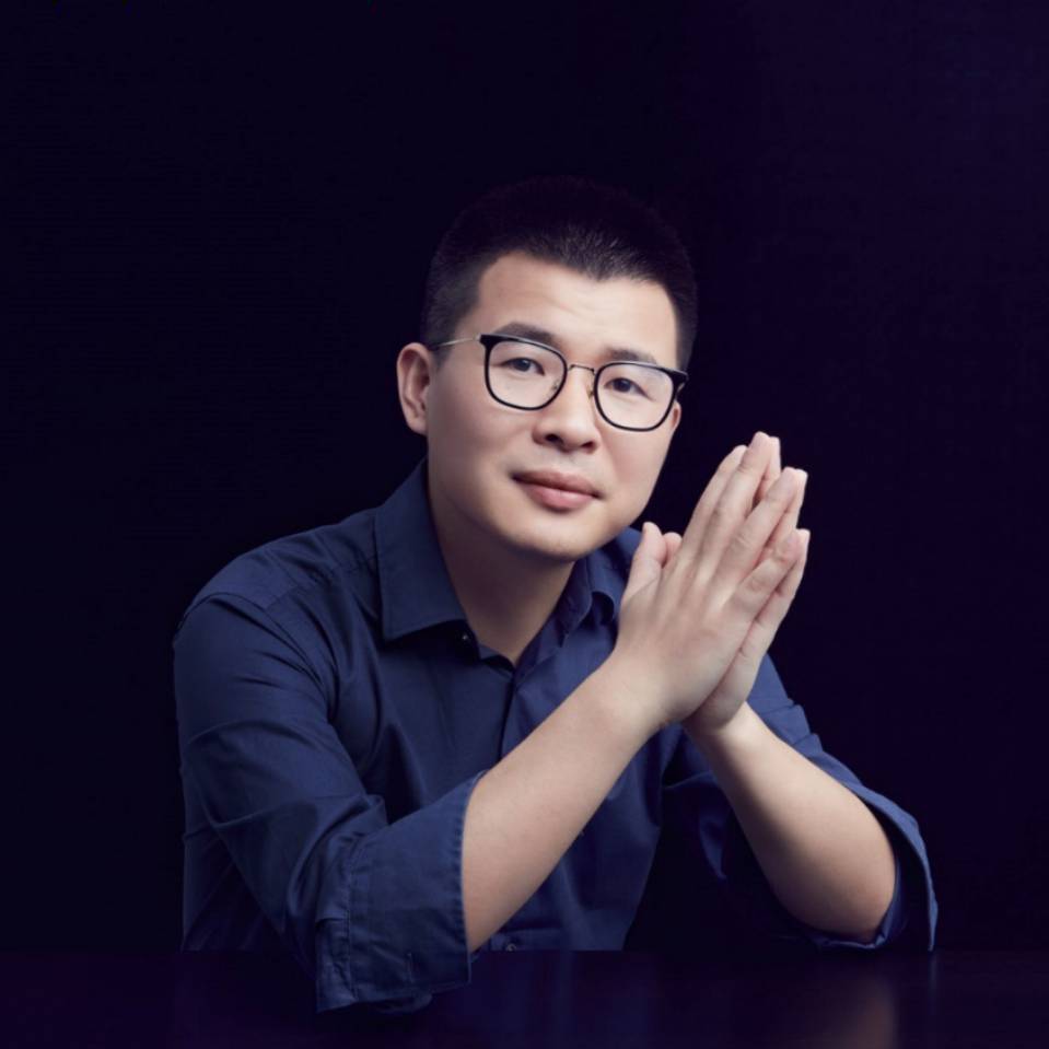 以史润商，以文立心：陈润的商业书写与文学归途